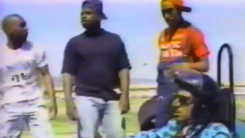 Humpty porn video – Humpty hump on pump it up (and a tupac cameo)
