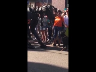 Rottie doesn’t know what to think of his giant ‘friend’