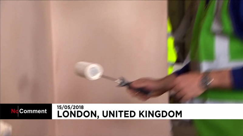 Nc "гренфелл тауэр" принц уильям помогает строителям