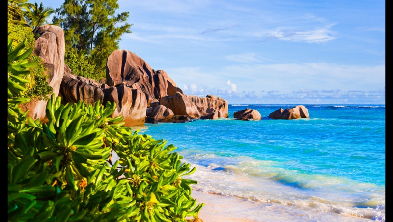 Фильм "мои приключения на чёрном море" геленджик, кабардинке, архипо осипоа, дивноморское, анапа витязкво, бухта инал, дж