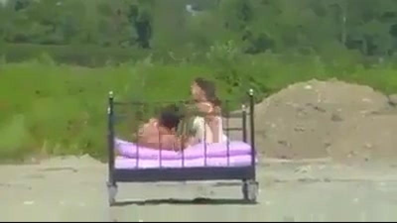 Пока летели, кончили