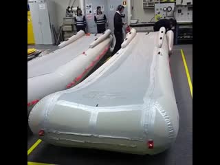 A320 evacuation slide test