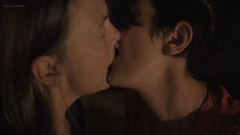 Amy landecker, gaby hoffmann, etc transparent s02e07 10 (2015) 002 watch online / эми ландекер, габи хоффманн очевидное