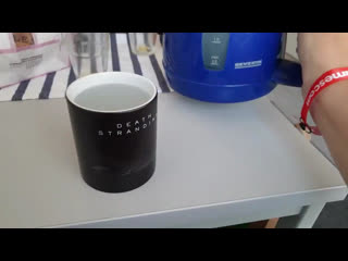 Deaths stranding mugs