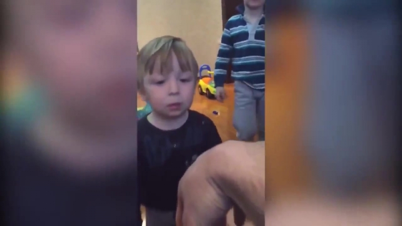 Каазец воспитывает русских детей чернильницы