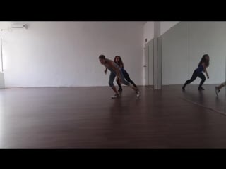 Salsa ny musicality with afro elements alex&darina