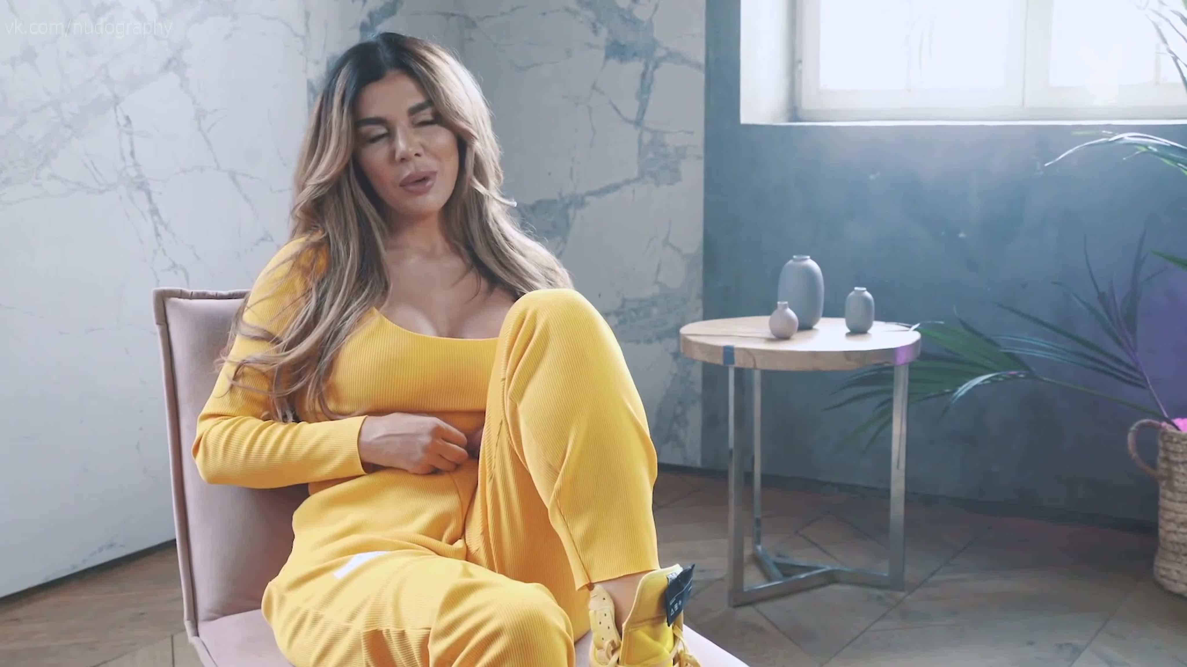 Анна седокова для осеннего playboy бекстейдж (2019) hd