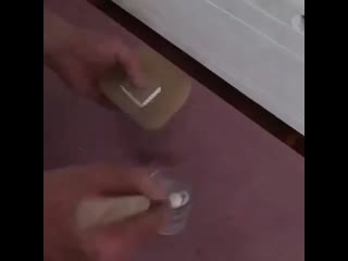 Закрываем дырку в стене