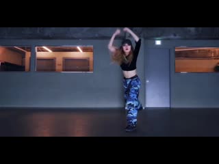 Lisa x cheshir [cravin]