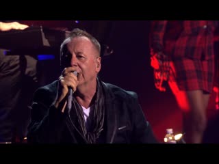 Simple minds sanctify yourself = celebrate live at the sse hydro glasgow