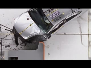 2013 volkswagen jetta sedan small overlap iihs crash test