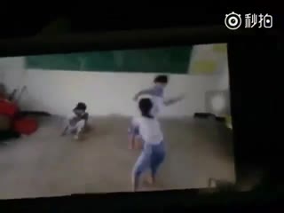 Брюслийные азиатские школьницы неизведанная азия