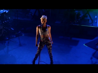 Robyn dancing on my own (live from the trocadero)