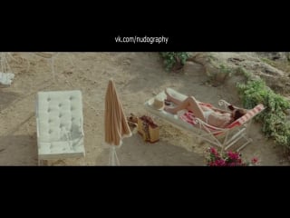 Девушки топлес в фильме "лазурный берег" (by the sea, 2015, анджелина джоли) webrip