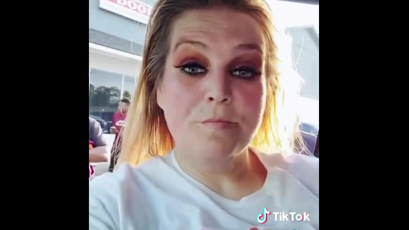 Dj gs 2 door obs tahoe build by @hurricane electronics30 that has 6) crossfire audio xt3 15”s runnin off