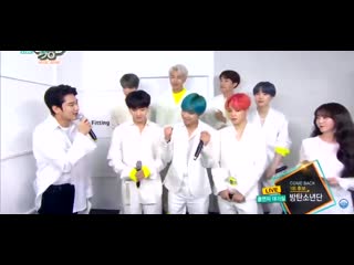 Look at the boys being all giggly when the mc told them i missed you, i love you, omdhsjsj so