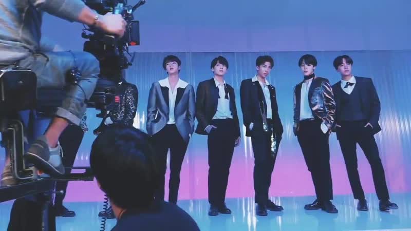 [new 2019 vtxbts] l’atelier pt 2 바다에서 칵테일 한 잔 상큼 모먼트!! 여러분이 선택한 라뜰리에 모먼트는 시트