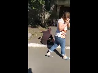 Баба мочит мужика