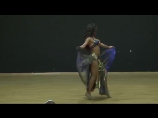 Bellydancing this girl she is insane ! subscribe !!! natalyhay 3959