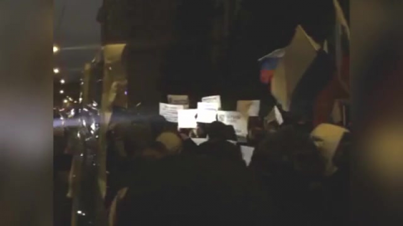 Акция у украинского посольства в москве завершилась без задержаний (видео)