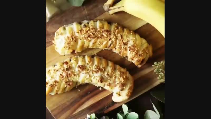 Слоечки с нутеллой и бананом