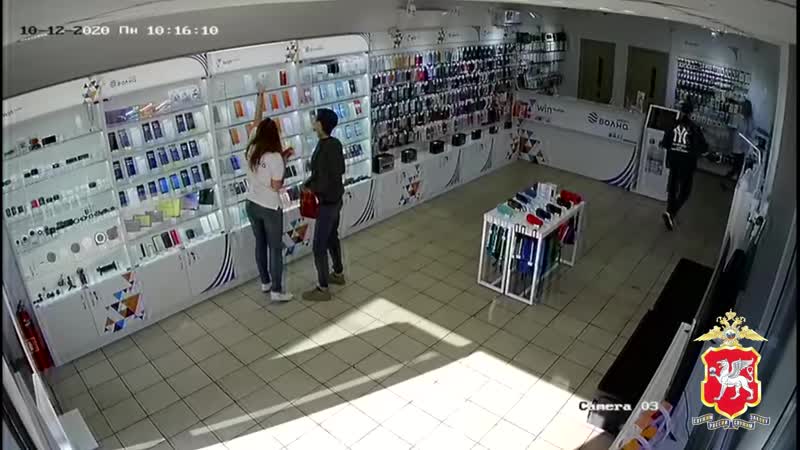 В керчи полицейский кинолог задержал вооруженного ножом грабителя