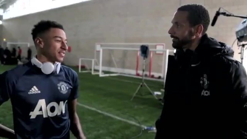 Рио фердинанд, посетил тренировочную базу "юнайтед"