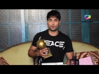 Vivian dsena receives christmas gifts from fans