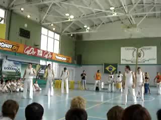 Mundo capoeira rùssia, batizado e troca de cordas 2008 show, samba reggae e samba