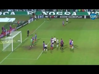 Kleber gladiador cospe na cara de adversário! coritiba x bahia