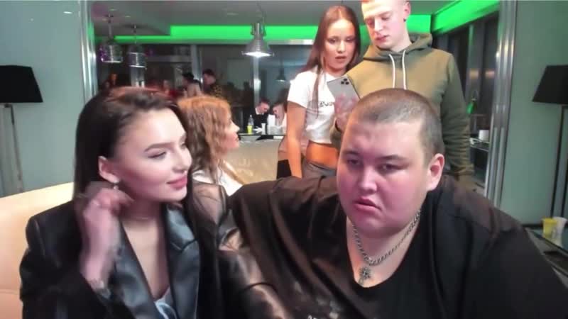 Гриша целует филицию меллстрой завозит mellstroy