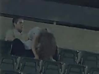 Трах на стадионе) только тем, кому исполнилось 18!