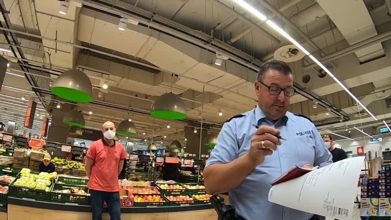 Langversion prügelei mit polizist in troisdorfer supermarkt