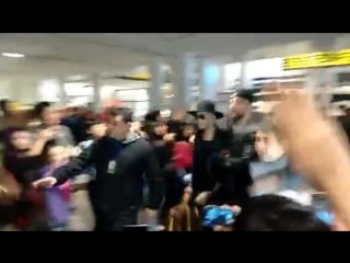 Dani on instagram “los amo ❤ #fiachile #tokiohotel #fiaworldtour”