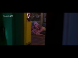 Sophie charlotte ilha de ferro s01e02 (br2018) 720p web nude? hot! watch online / софи шарлотт железный остров