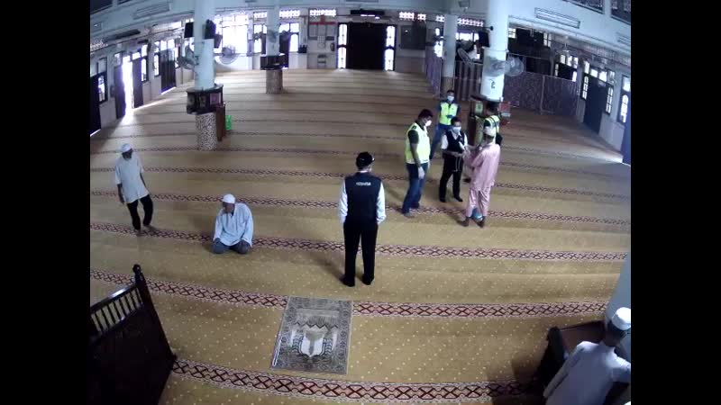 Kat sebuah mesjid diperak