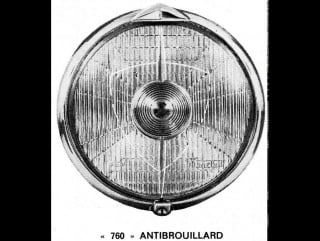 New photo nexus 5 (2015) shows a camera and a fingerprint scanner