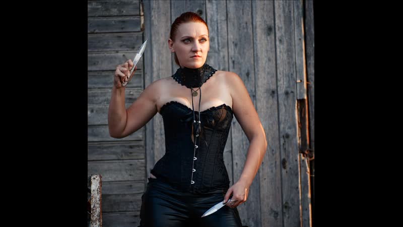 Мама ✦ женщина ✦ метание ножей ✦