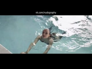 Сара форестье (sara forestier) без трусиков в фильме "любовь – это идеальное преступление" (l'amour est un crime parfait, 2013)