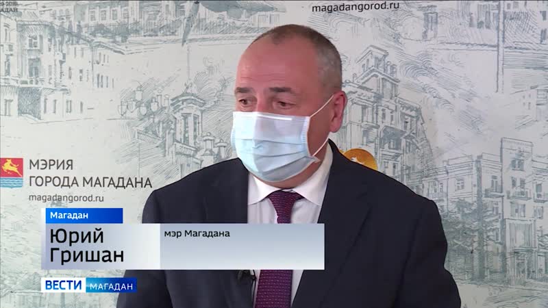 Отбивают яйца