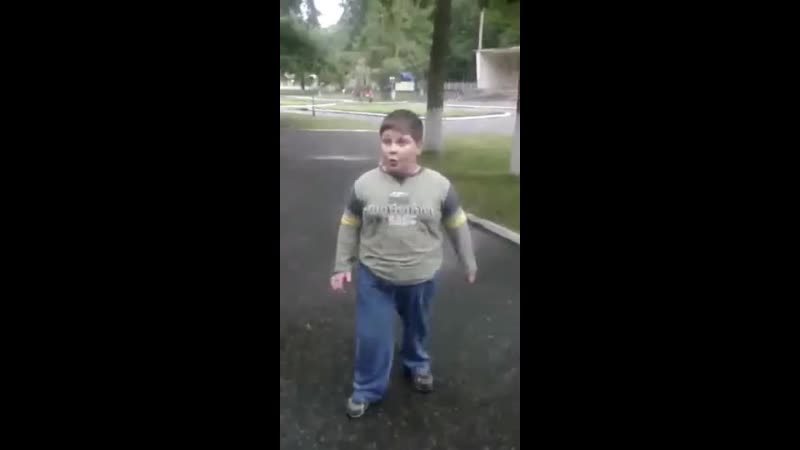 Ауе бродяга зачитал как боженька под биточек от слава что сделал