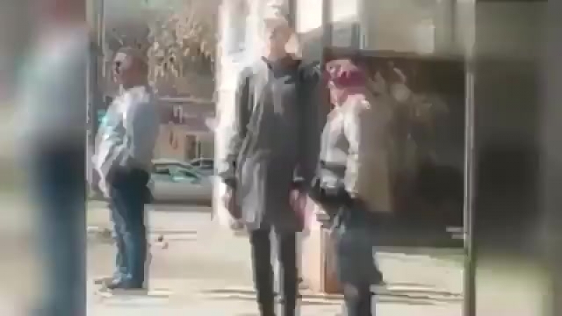 Пока ожидаешь маршрутку!