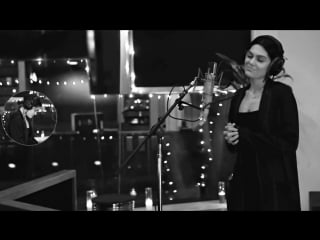 Jessie j – queen (acoustic)