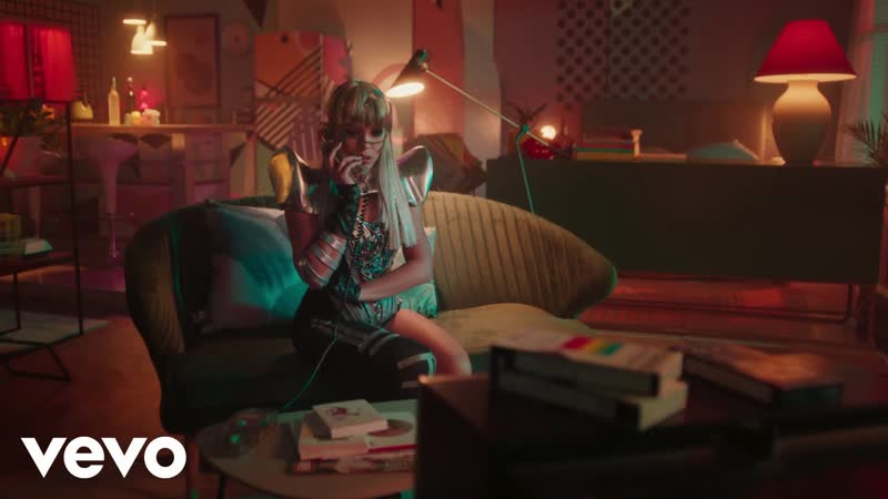 Danna paola, sebastián yatra no bailes sola