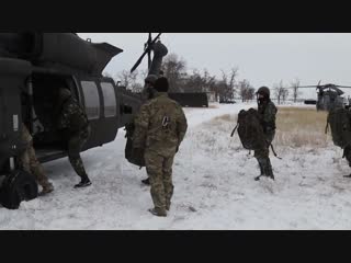 B roll u s and romanian soldiers undergo air assault training constanta, romania 16 01 2019