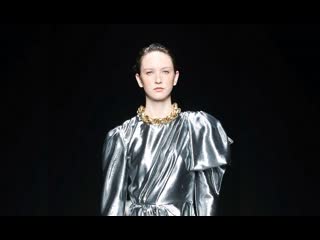 Polina zavialova #eskimomodels for alberta ferretti fall 2020