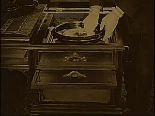 Don't change your husband (1919) граммофон превращается в рулетку
