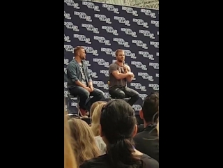 Hvffldn stephenamell on who is his favourite villain on arrow and 'reaction videos'