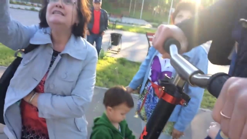 Яжемамки снова в скейтпарке