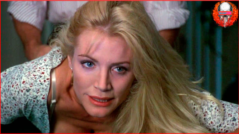 Девушка мстит, соблазняя всю семью, даже сына | краткий пересказ фильма